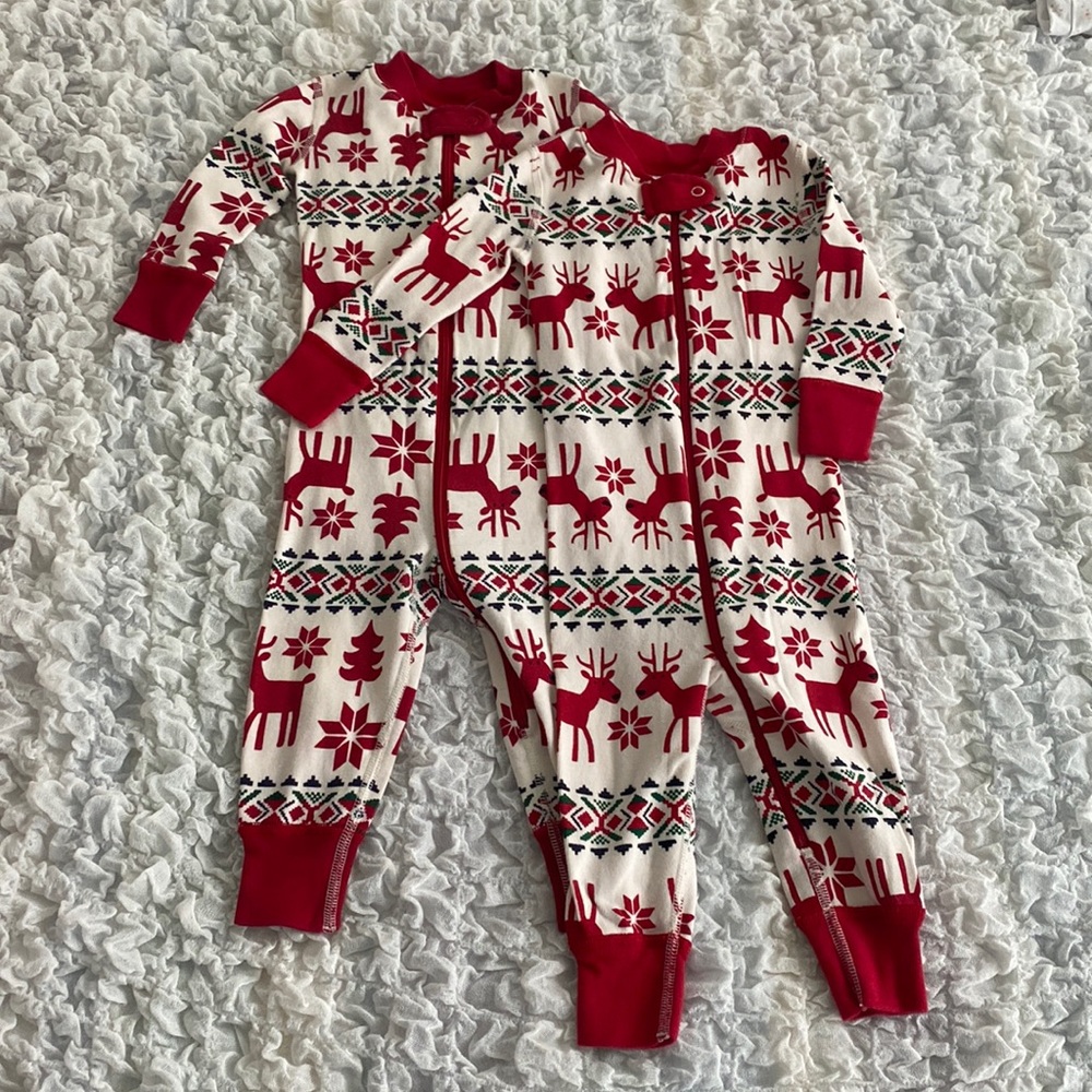 SOLD Hanna Andersson Nordic PJs - size 12-18 months